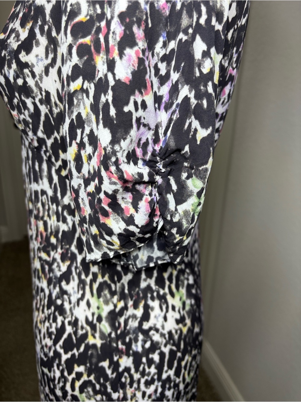 AllSaints Button-Front Printed Maxi Dress Animal Print V-Neck w/ Side Slits M - Picture 5 of 9
